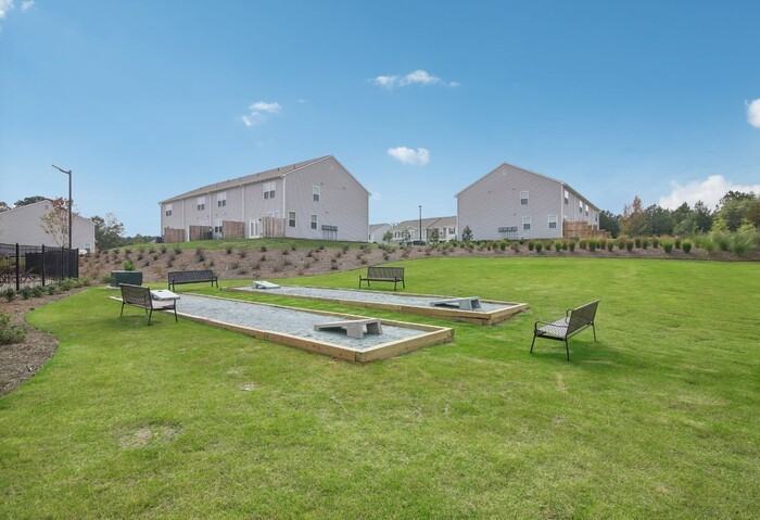 118 Saginaw Ct - Photo 3 of 23