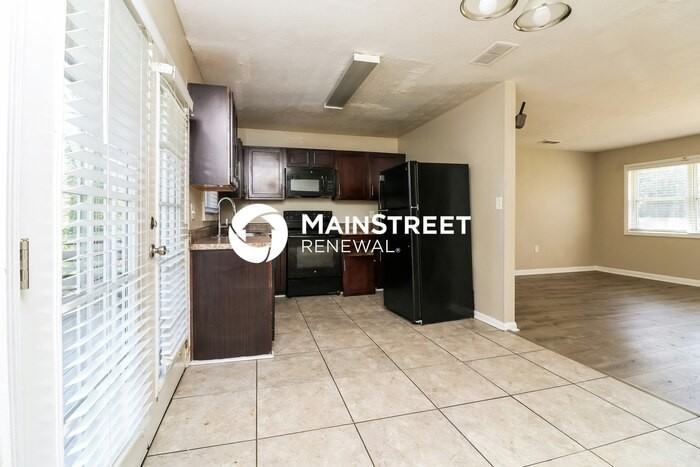 4545 Sahara Dr Sw - Photo 5 of 16