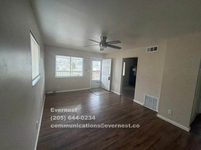 972 Concord Ave - Photo 4 of 29