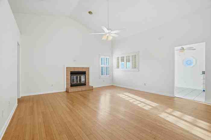 212 Pheasant Run - Photo 3 of 25