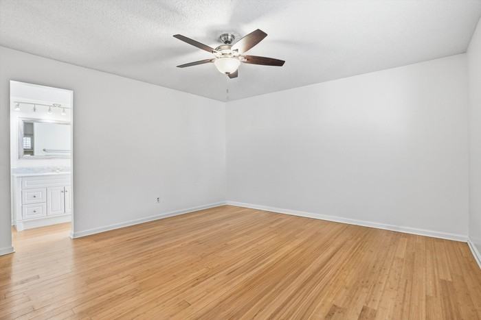 212 Pheasant Run - Photo 4 of 25