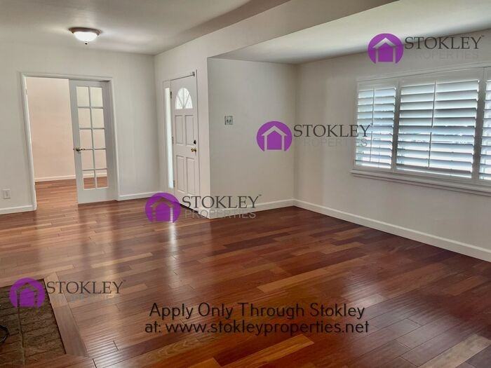 158 Cameo Dr - Photo 2 of 15