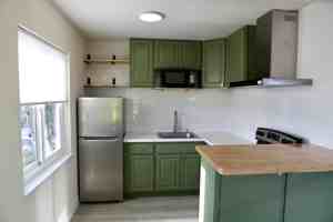 featured image of 900 Toyon Dr #2