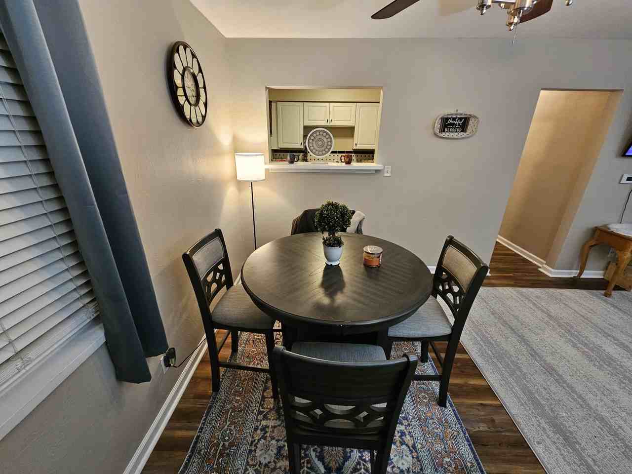 4058 Royal Oak Dr #4060 - Photo 6 of 16