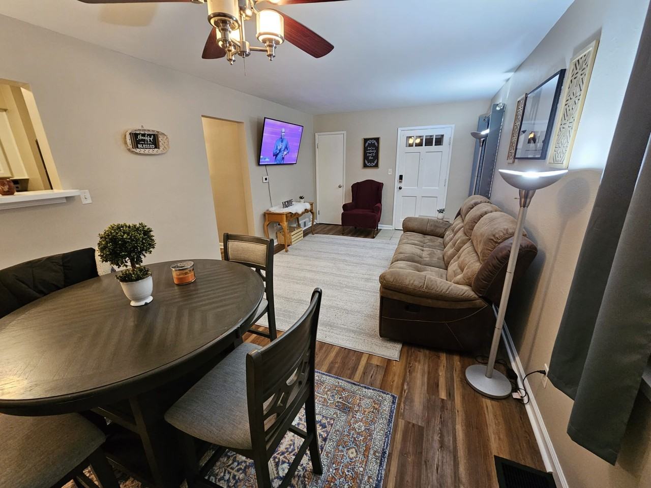 4058 Royal Oak Dr #4060 - Photo 7 of 16