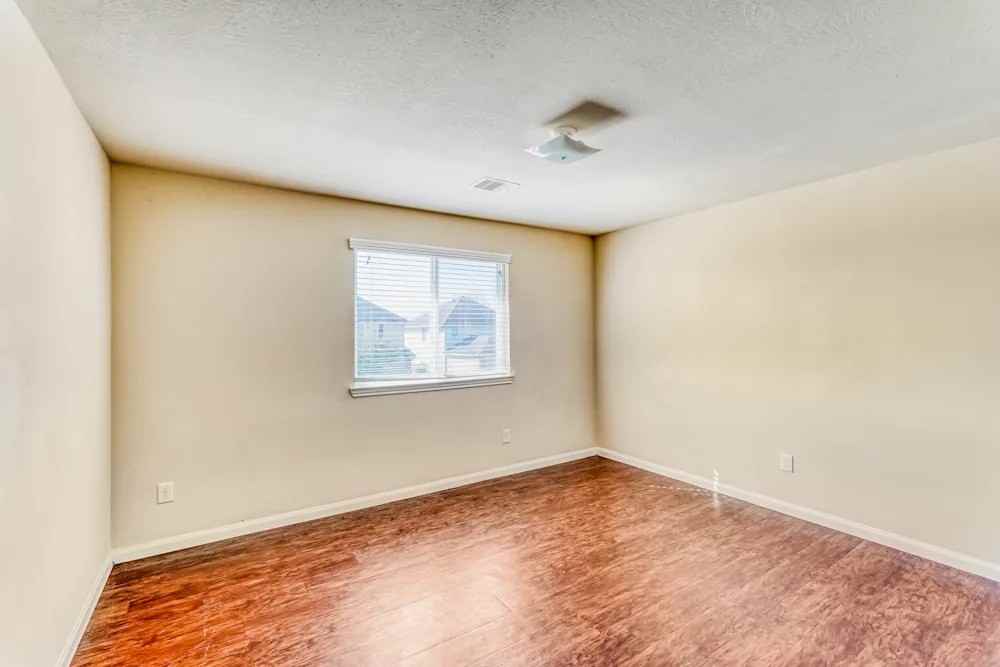 10038 Locke Ln #NA - Photo 6 of 12