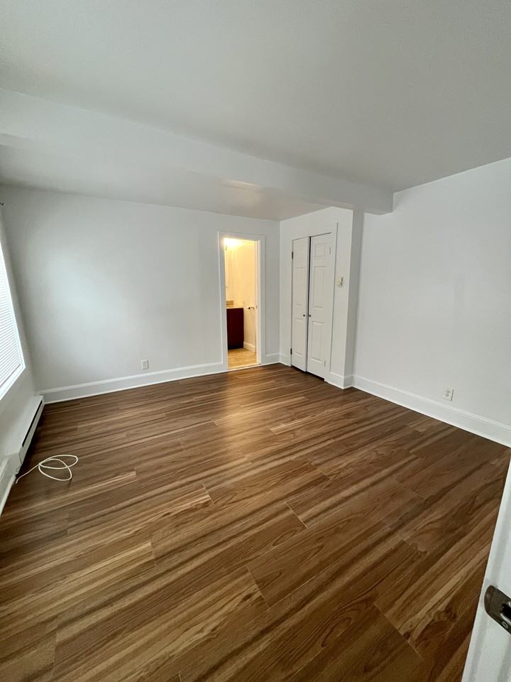 14 Center Ave #1N - Photo 3 of 5