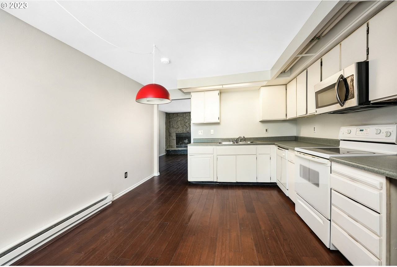 1470 Se Walnut St #26 - Photo 2 of 14