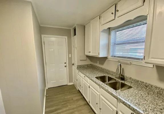 4413 California Ave #NA - Photo 4 of 6