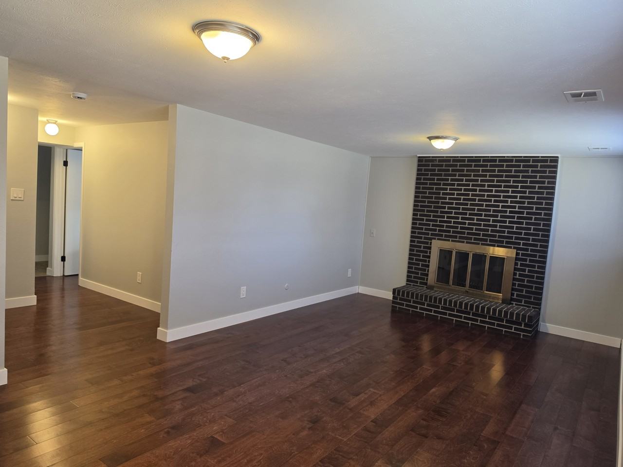 1533 S Jamaica St #1 - Photo 7 of 11