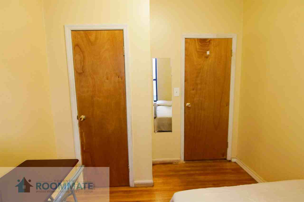 Eastern Pkwy #4 - Photo 3 of 6