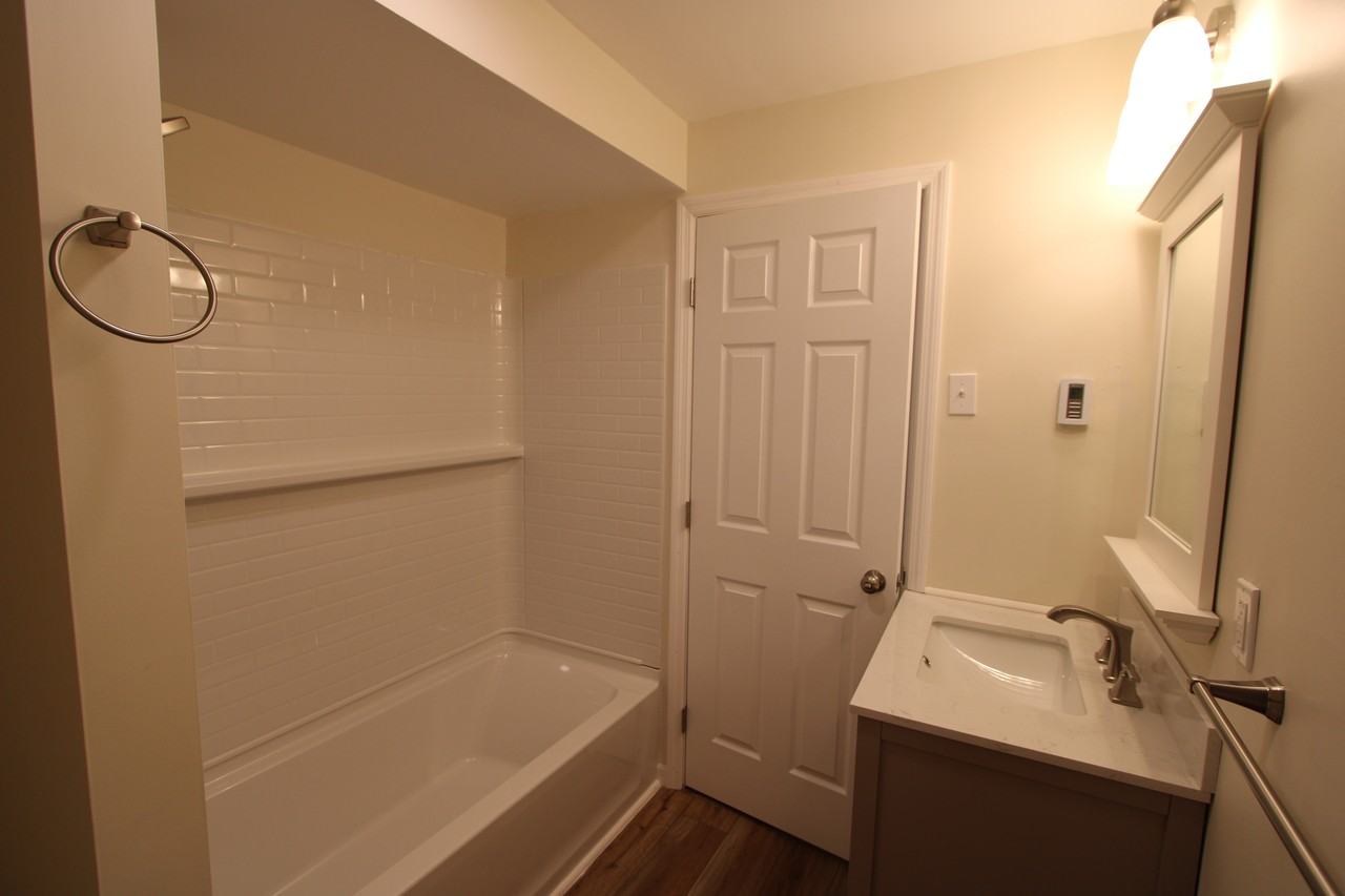 11ST N Church St #1 - Photo 5 of 9