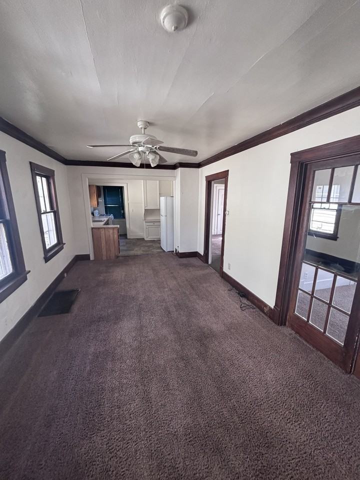 2222 N Ellis St #1 - Photo 2 of 7