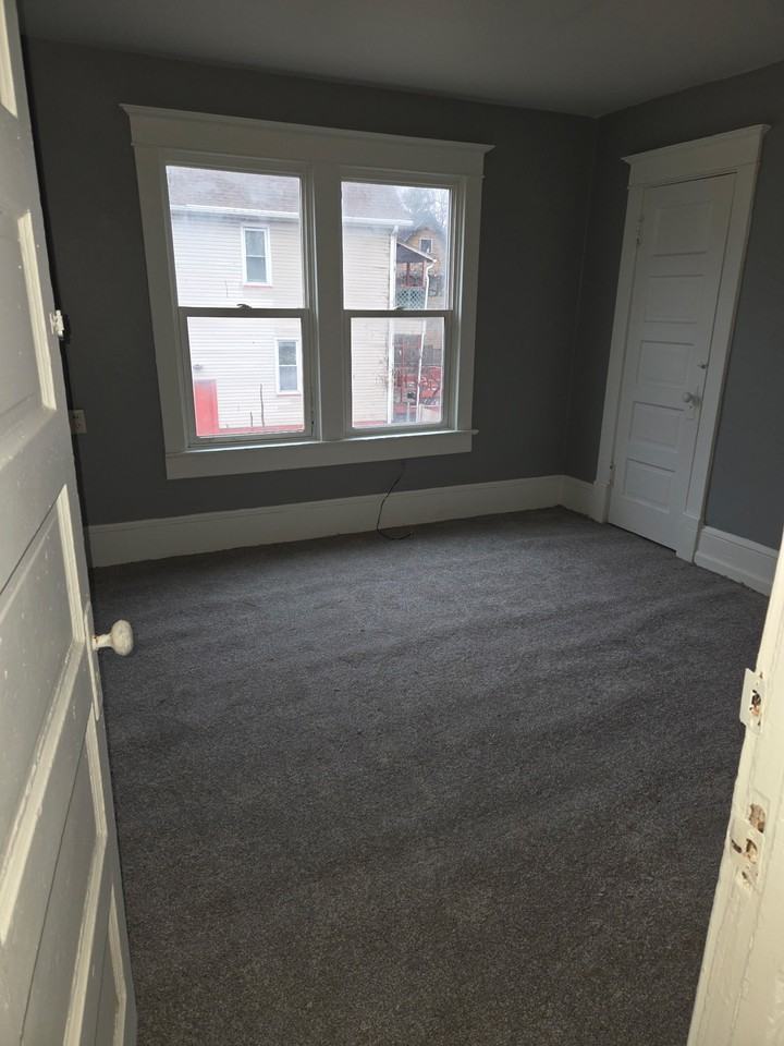 206 E Arcadia Ave #1 - Photo 6 of 9