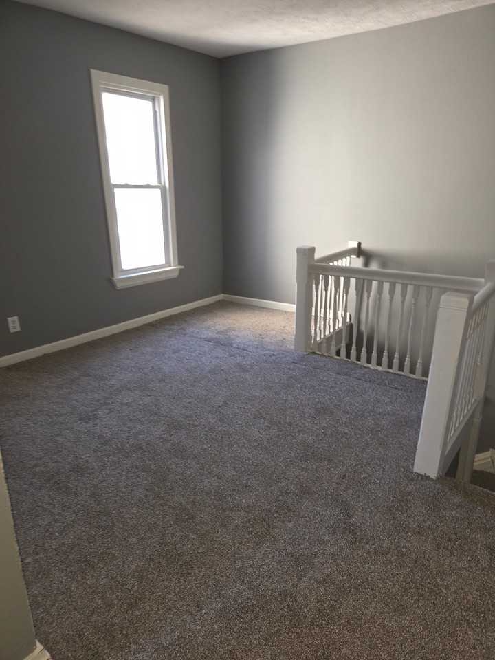 812 W Mcclure Ave #1 - Photo 6 of 12