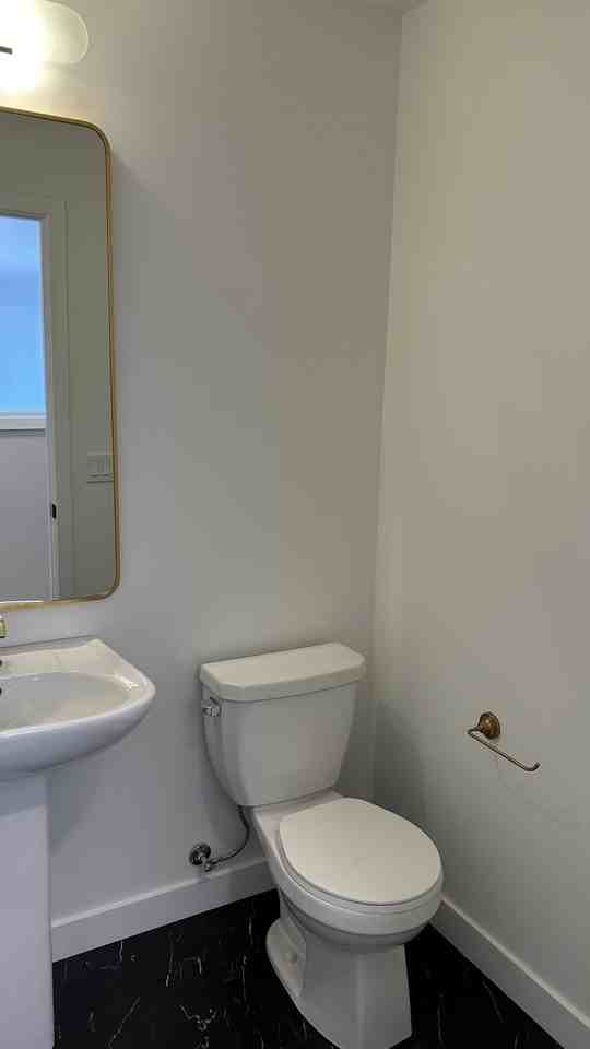 562 Seton Circle SE - Photo 7 of 33