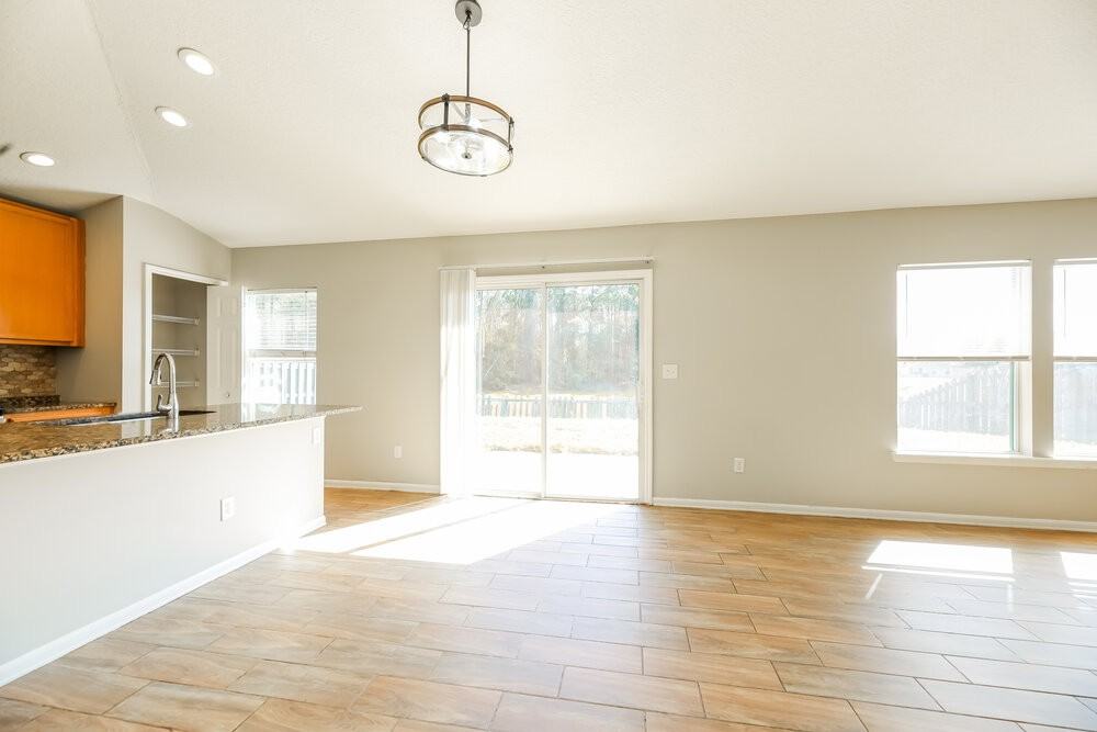 11751 Pleasant Creek Dr - Photo 6 of 16