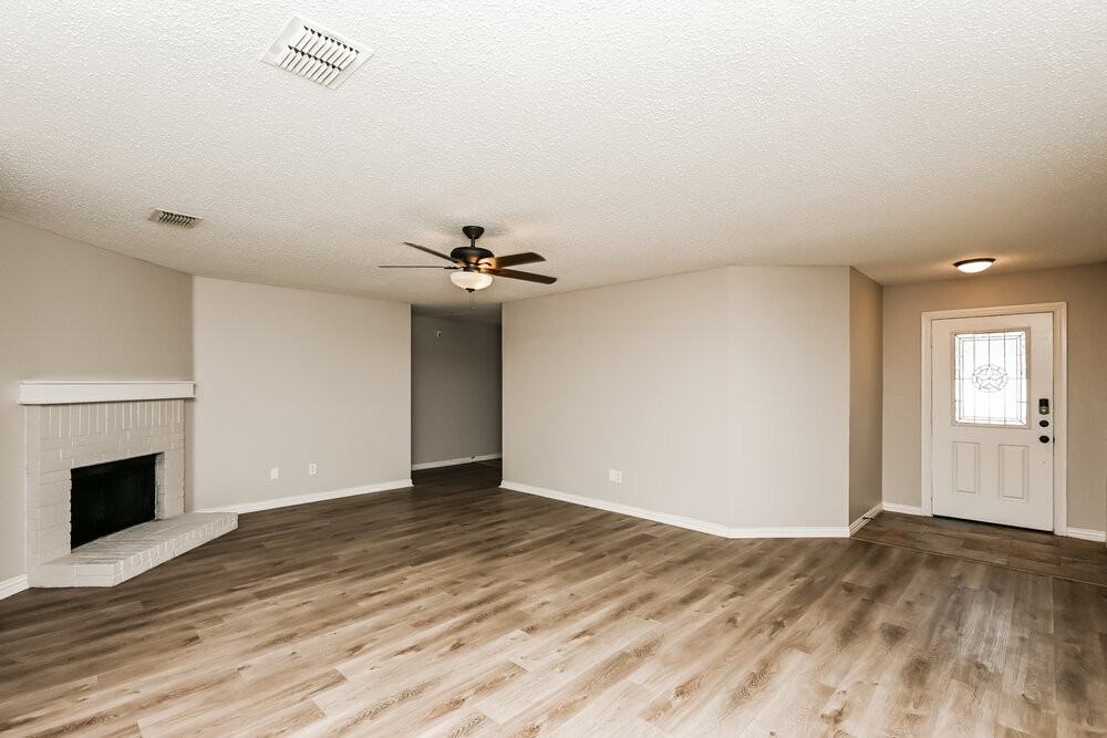 1732 Rialto Way - Photo 3 of 16