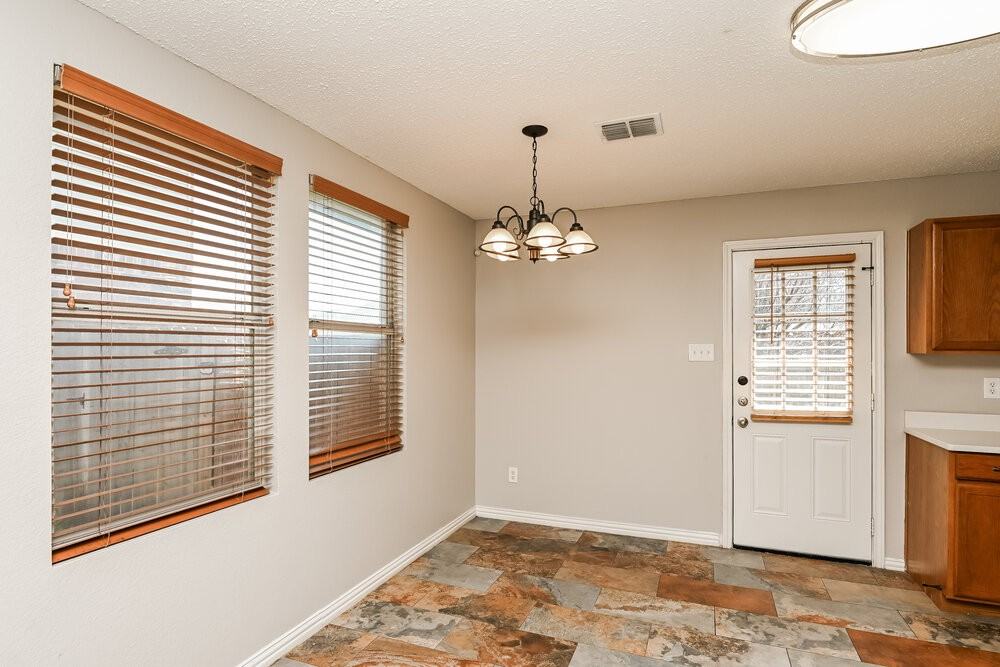 1732 Rialto Way - Photo 6 of 16