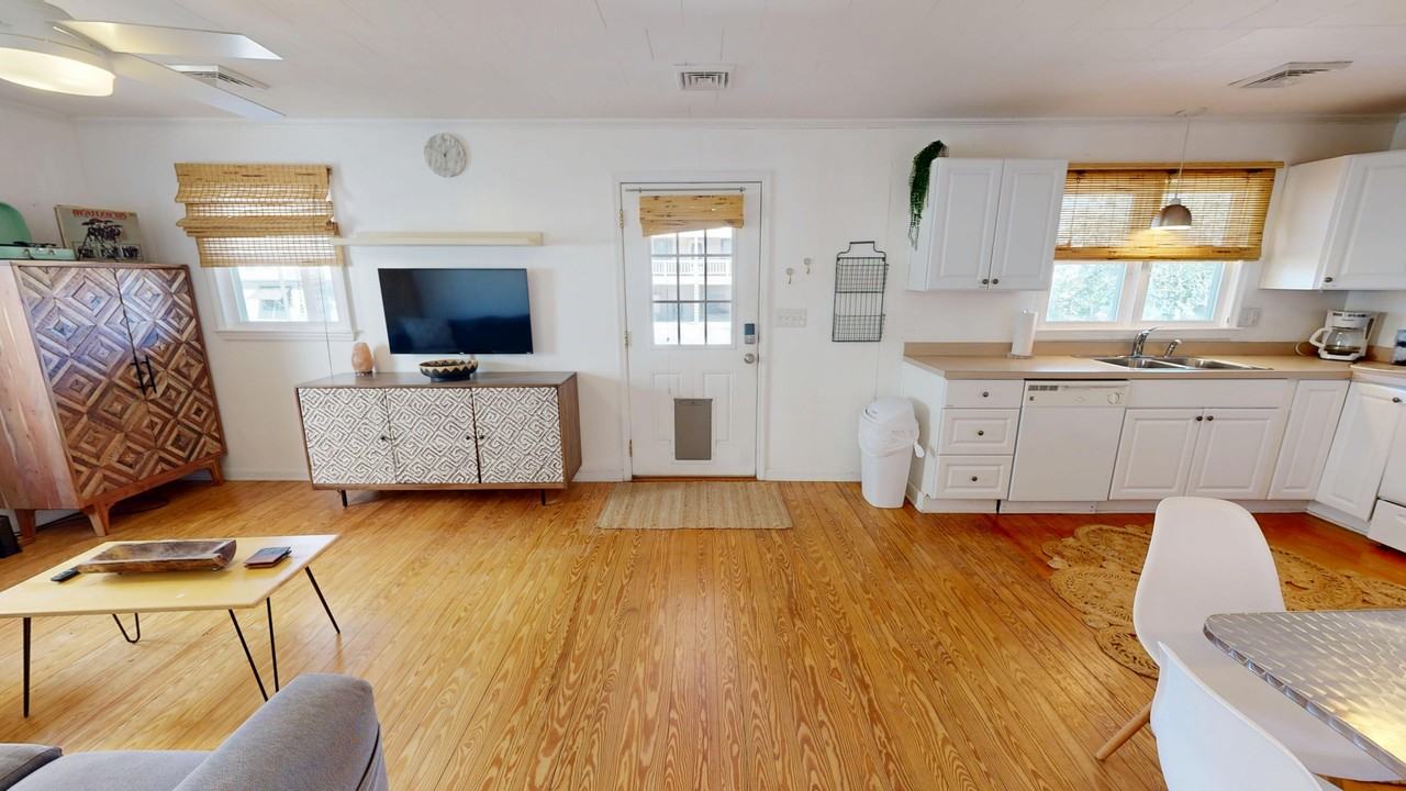 2038 Norfolk St #1 - Photo 6 of 12