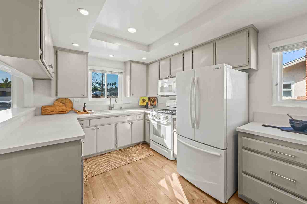 4741 Choctaw Dr #1 - Photo 3 of 28