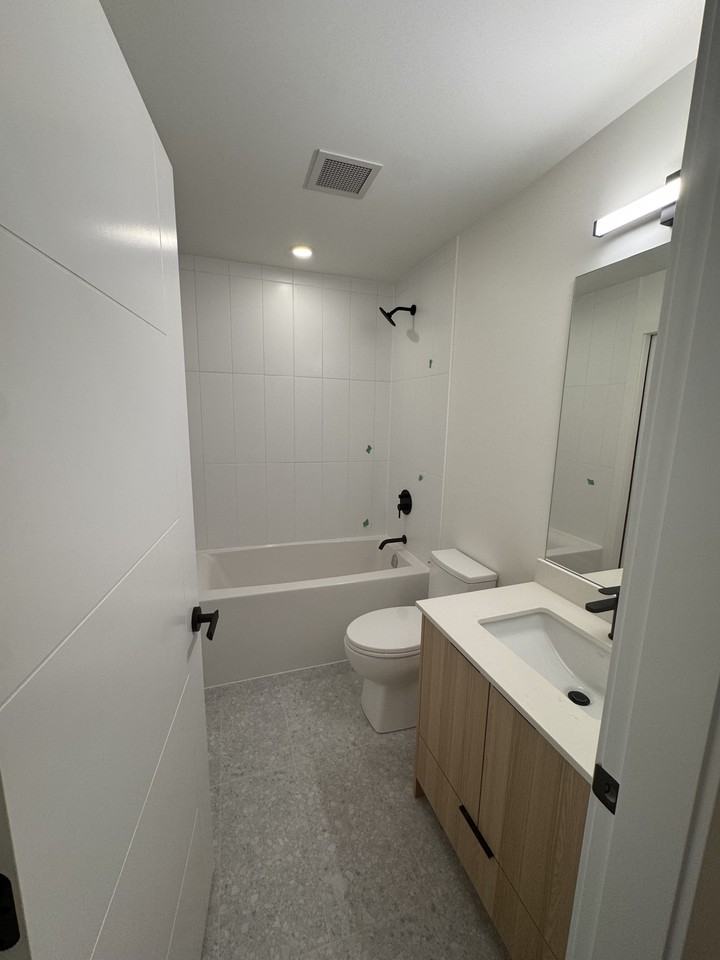 20769 Fraser Highway - Photo 4 of 6