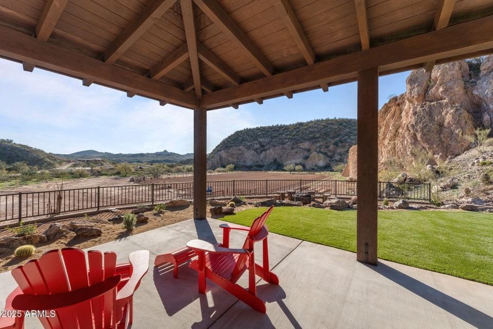 30100 W Walter Rd #1 - Photo 2 of 2