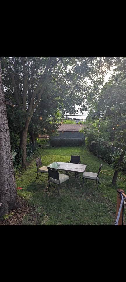 564 Jane Street - Photo 5 of 8