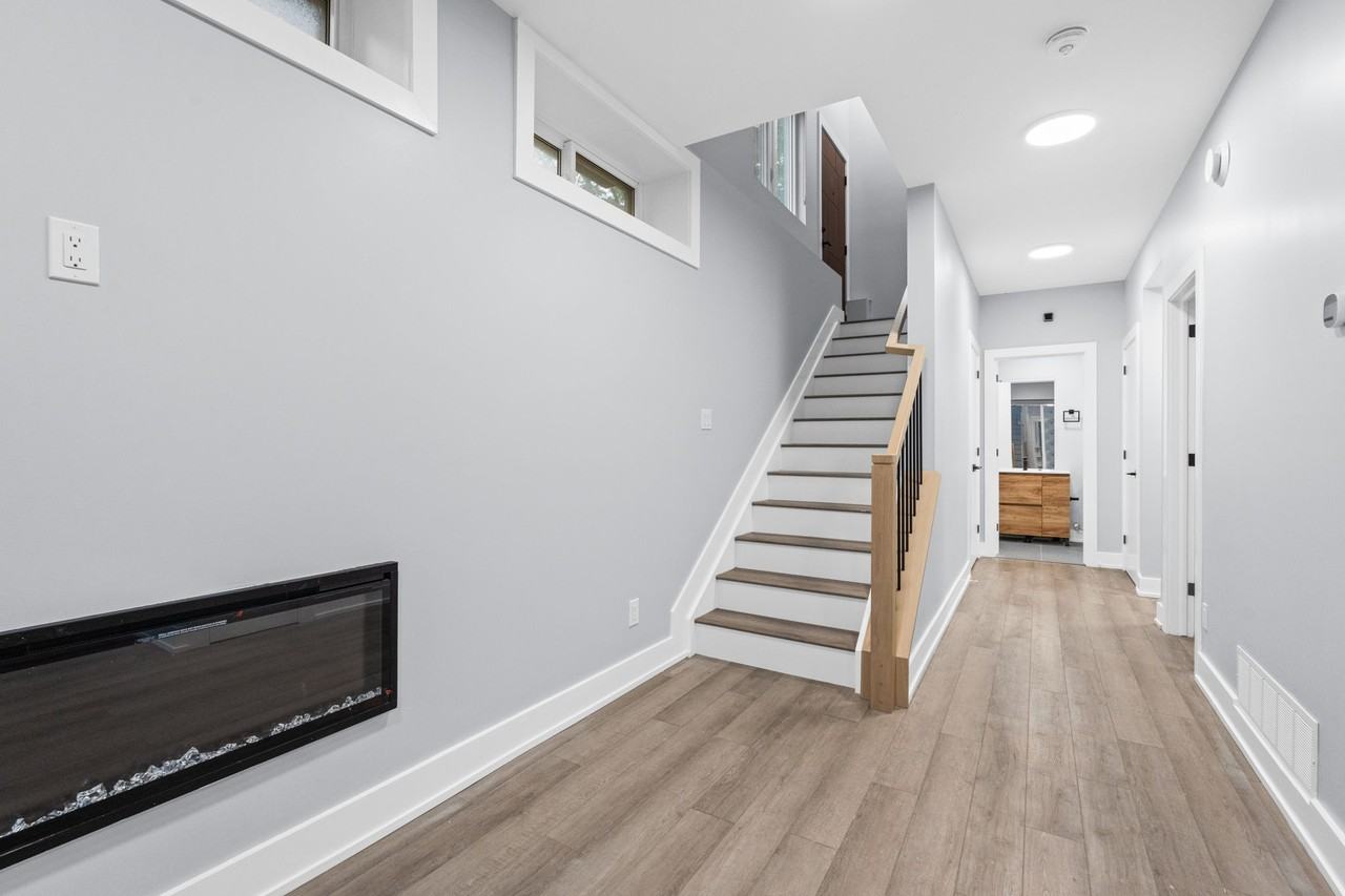 884 Byron Avenue #B - Photo 2 of 16