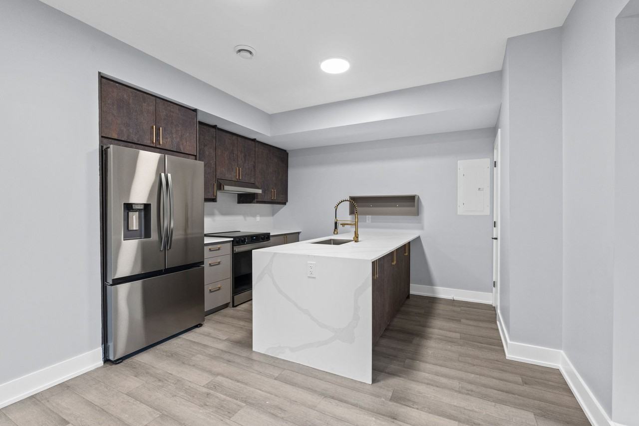 884 Byron Avenue #B - Photo 5 of 16