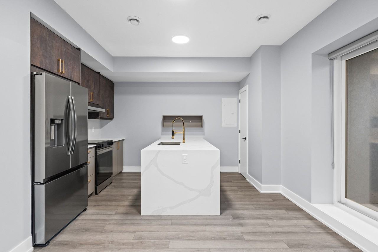 884 Byron Avenue #B - Photo 7 of 16