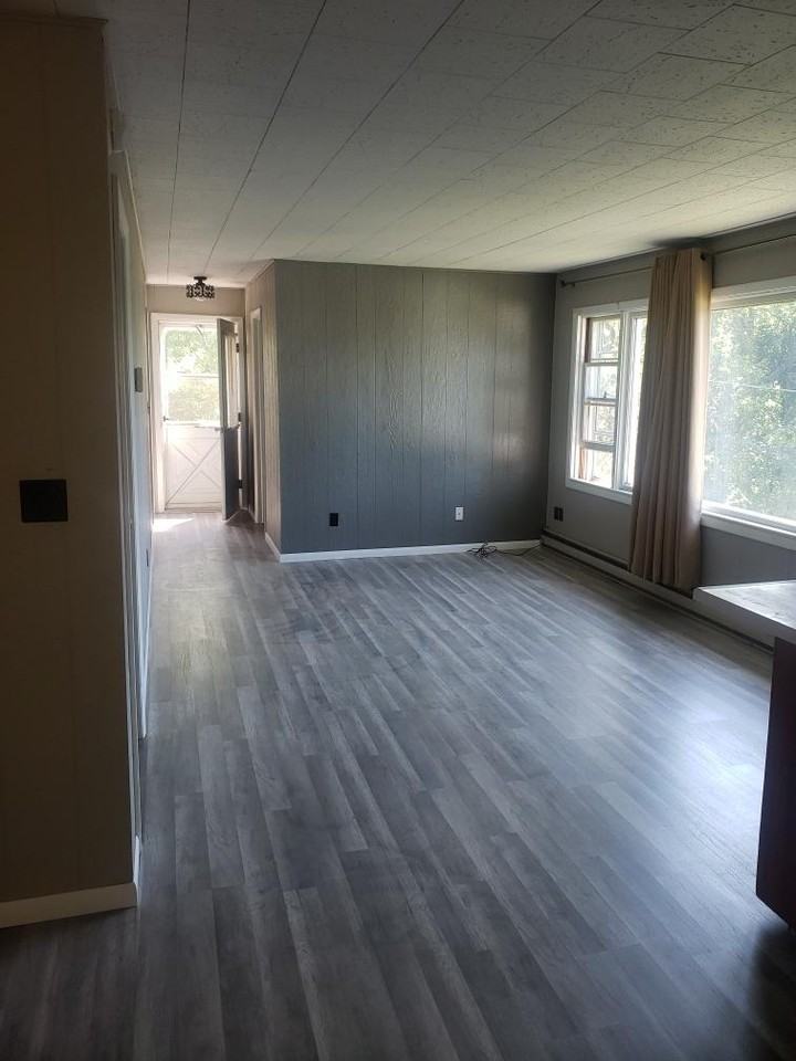 211 W Merrill Ave #1-2 - Photo 6 of 6