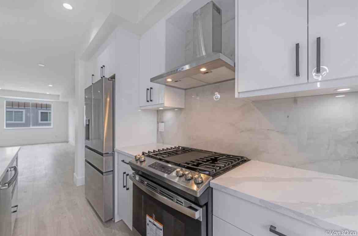 23108 Lougheed Hwy #4 - Photo 3 of 9