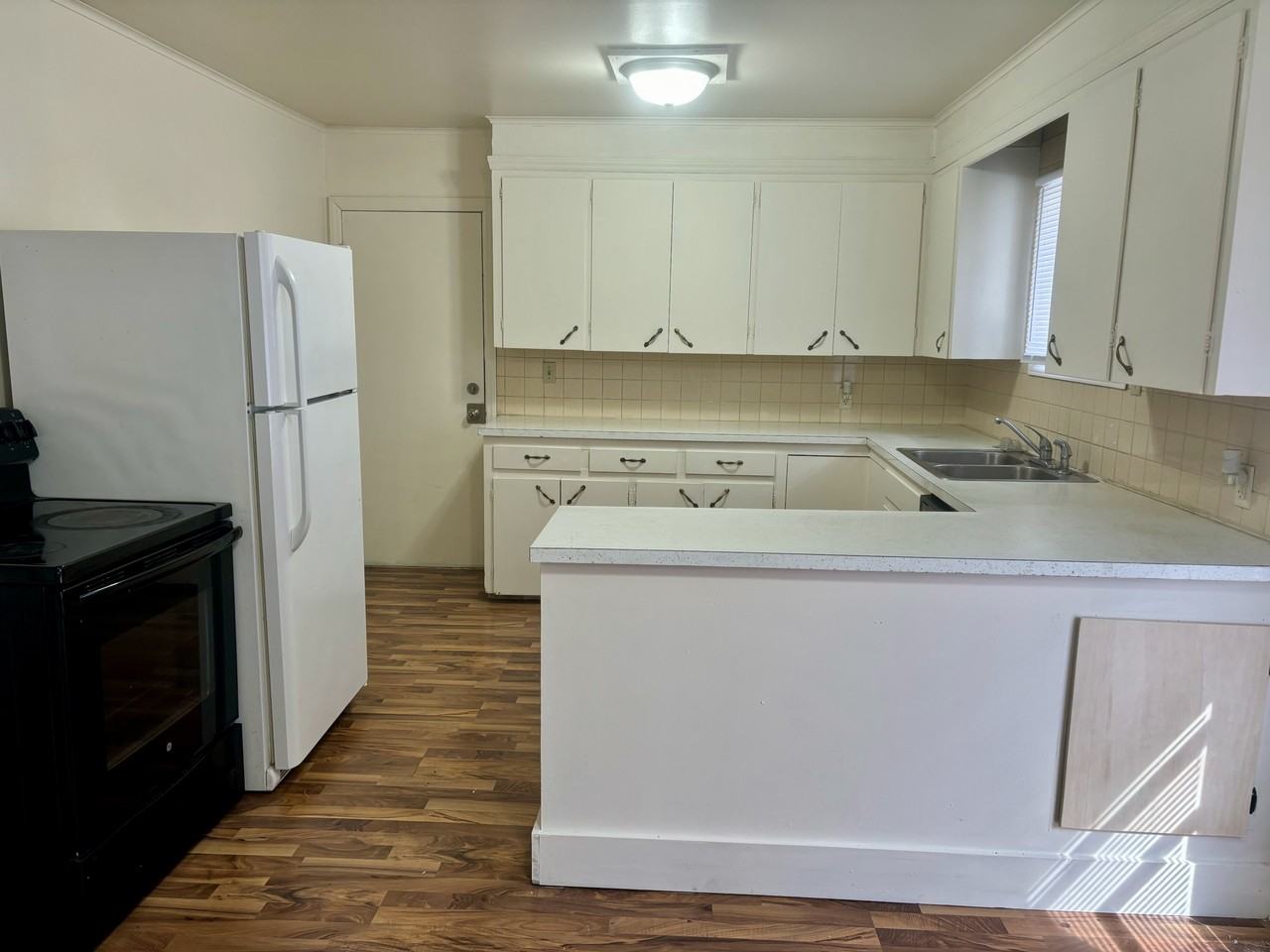 509 136th Ave - Photo 2 of 12