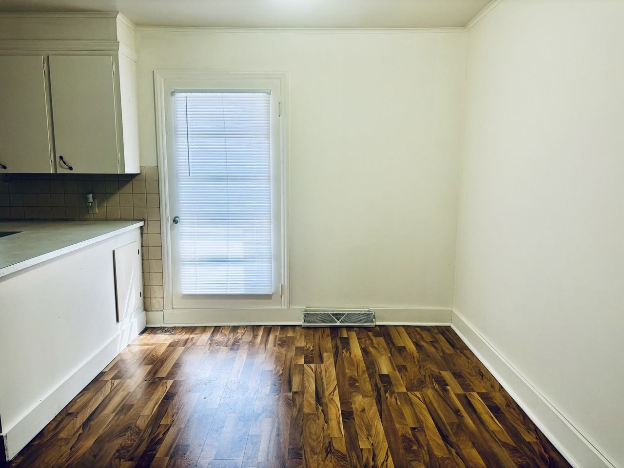 509 136th Ave - Photo 3 of 12