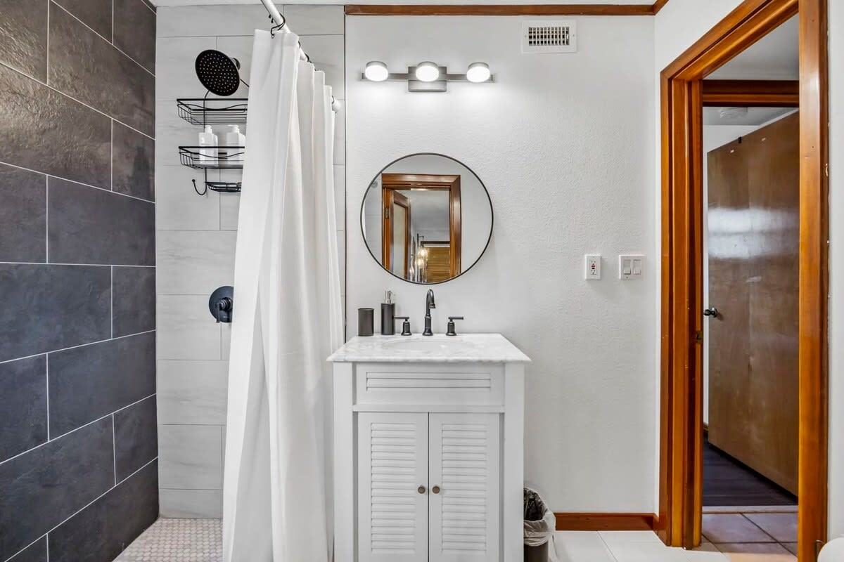 485 N Shore Dr #1 - Photo 7 of 19