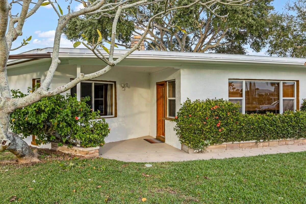 485 N Shore Dr #1 - Photo 2 of 19