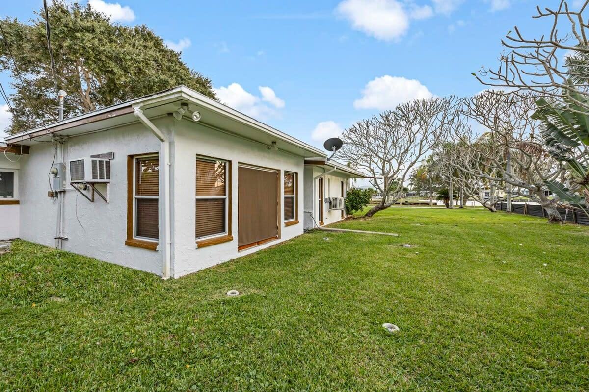 485 N Shore Dr #1 - Photo 6 of 19