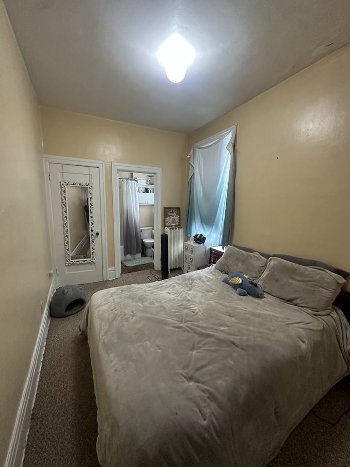 632 E 3rd St #G - Photo 2 of 6