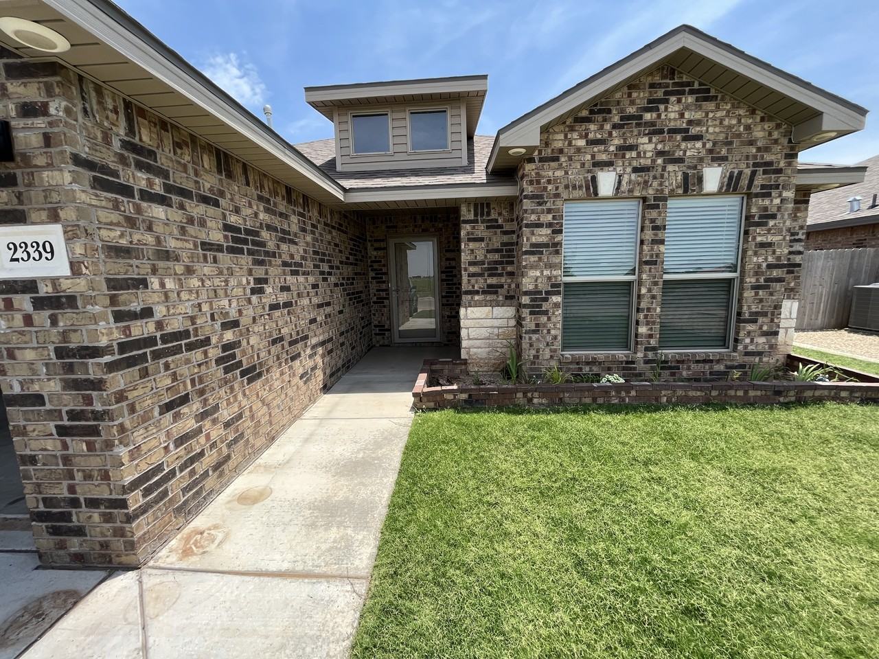 2339 143rd St #1 - Photo 4 of 29