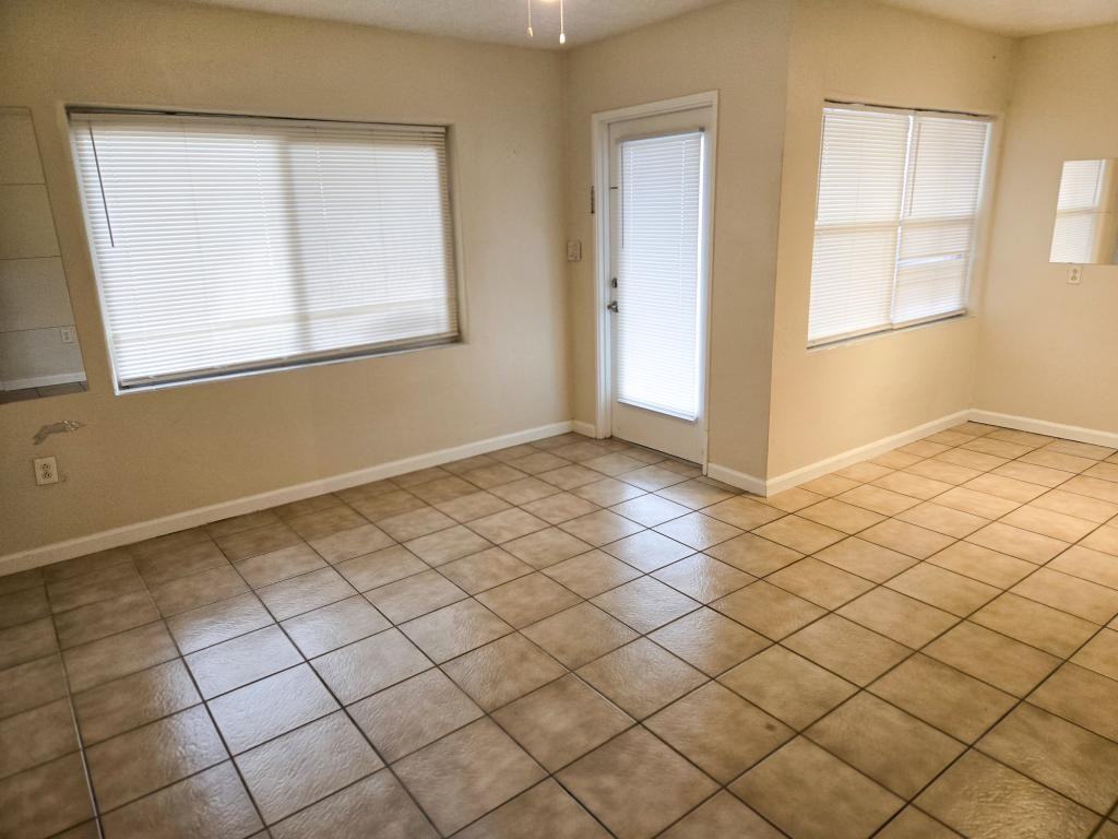 2619 Marble Ave - Photo 6 of 20