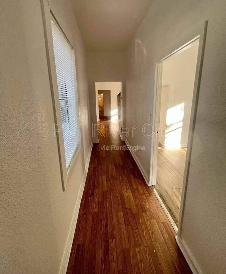2581 Orion St - Photo 3 of 10