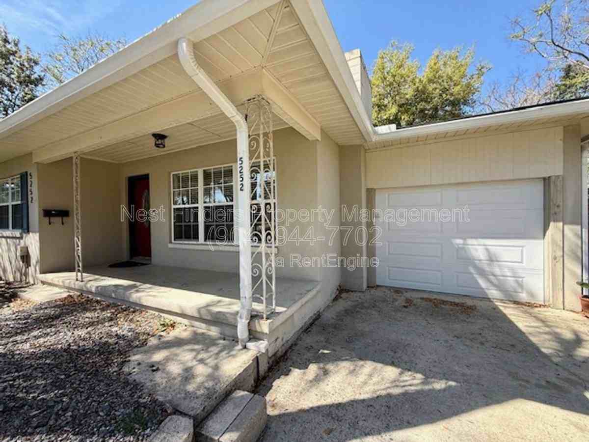 5252 Rollins Ave - Photo 2 of 10