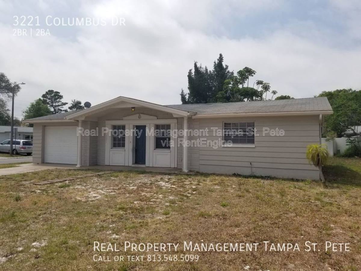 3221 Columbus Dr - Photo 3 of 10
