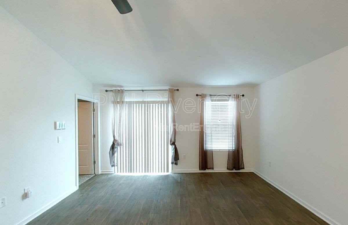 12619 Cucumber Tree St - Photo 3 of 10