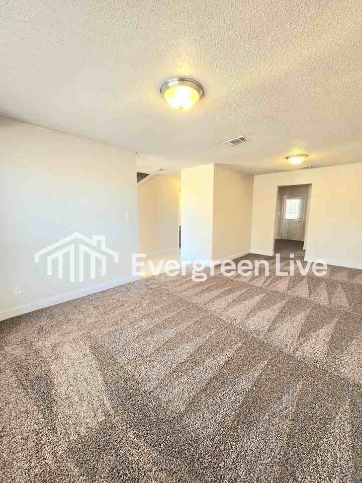 2163 Santa Clara Ct - Photo 3 of 19