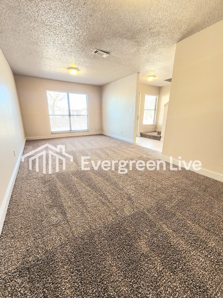 2163 Santa Clara Ct - Photo 4 of 19