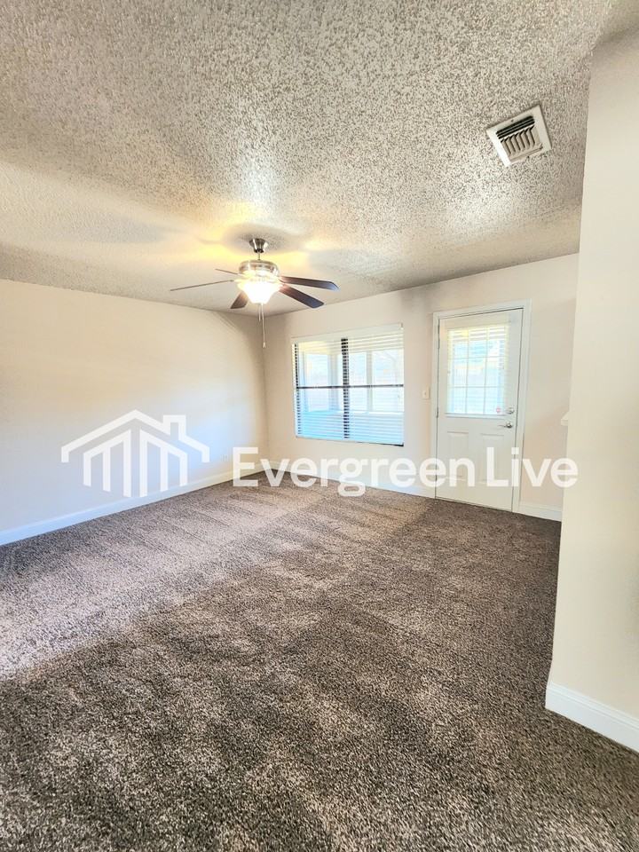 2163 Santa Clara Ct - Photo 5 of 19