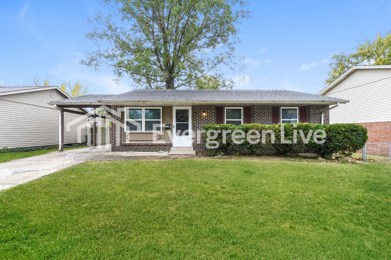 2256 Foggy Bottom Dr - Photo 2 of 15