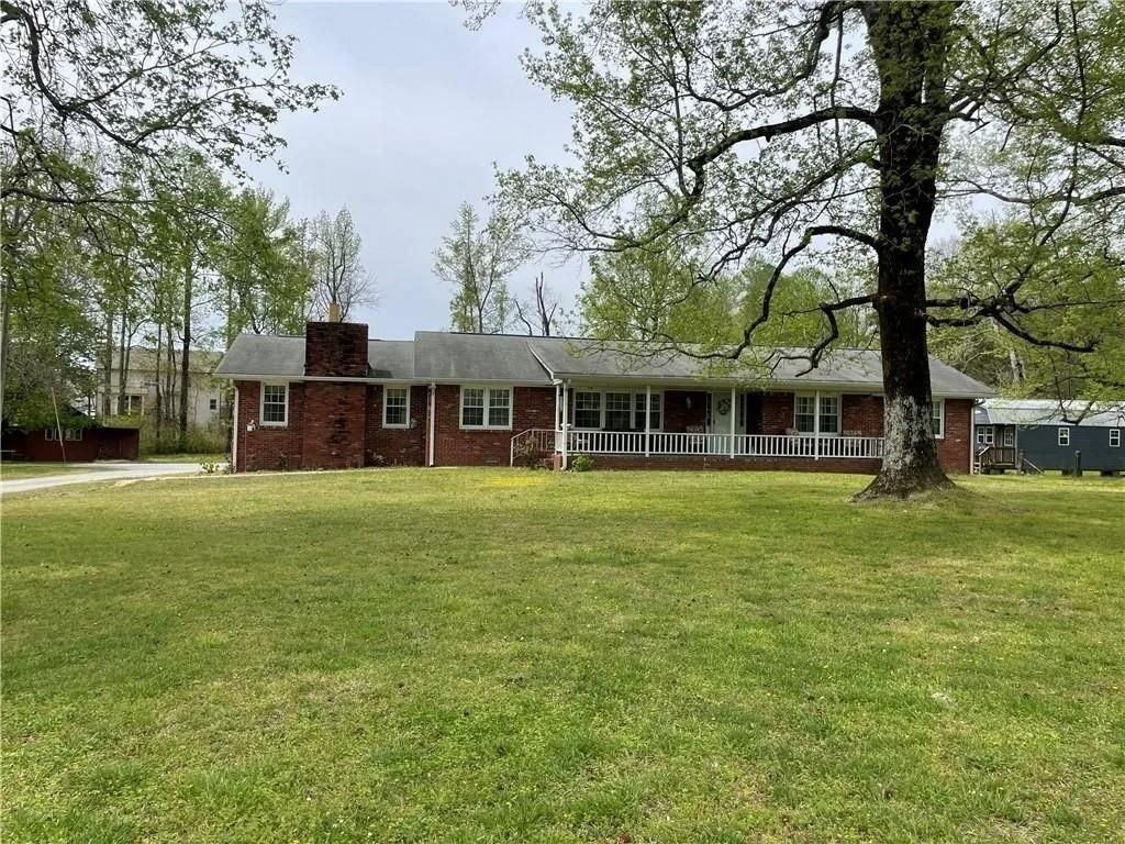 3633 Loganville Hwy - Photo 2 of 32